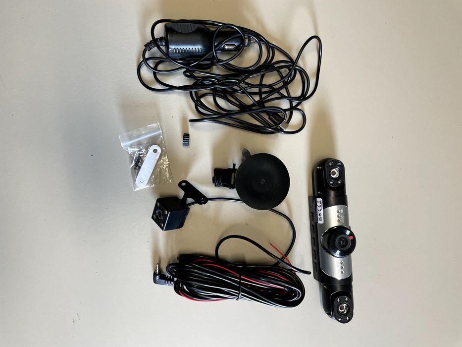 Wideorejestrator Samochodowy 3w1 Kamera Przód Tył Wnętrze HD 1080P Dash Cam (Nowa) (3264)