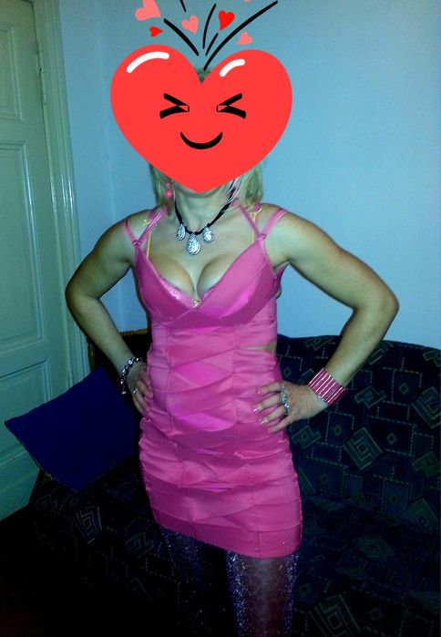 Sukienka bandazowa różowa