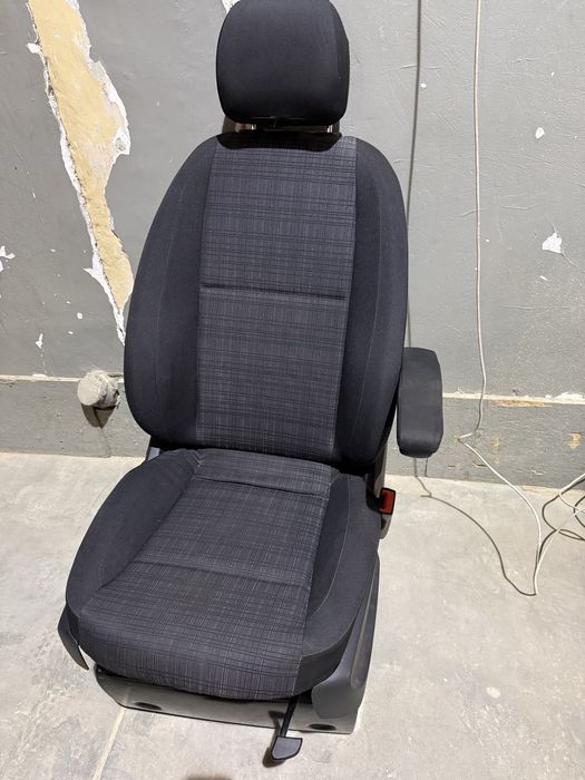 Fotel Pasażer przód Vito 447