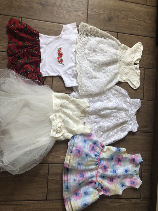 Sukienki eleganckie 68