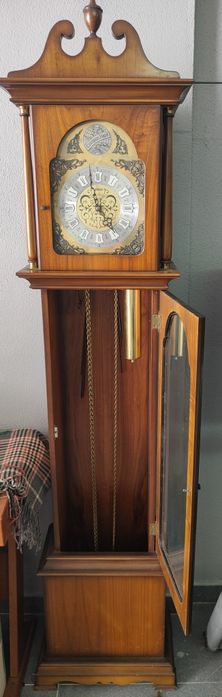 Relógio de pêndulo antigo Tempus Fugit anos 60/70