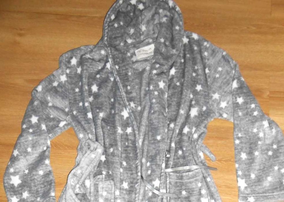 Super damski szlafrok marki F&F, roz. 38/40/42/44