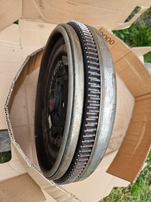 Демпфер, мвховик сцепление Golf TDI 2020 г