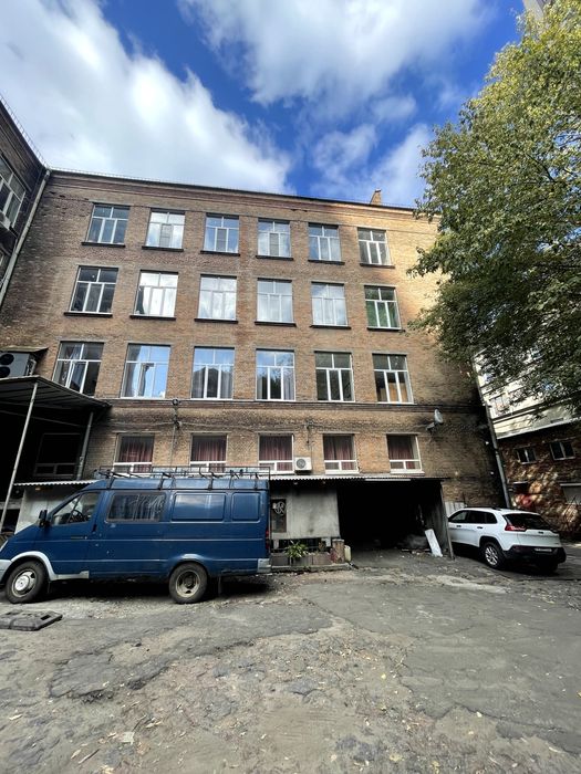 ПРОДАЖ Фасадної Будівлі Подол Глибочицька Під Офіс Клініку 4200м2 без%