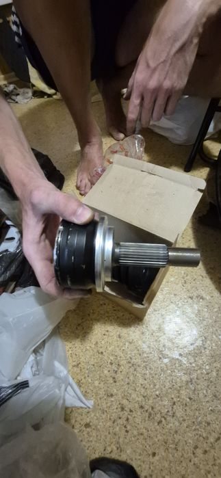 Наружный шоу гранаты: Tayota Auris,Avensis,Corolla,verso,camry