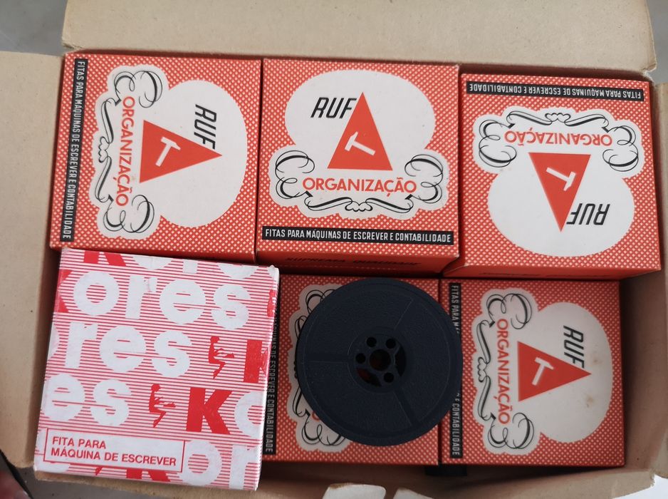 Máquina de Escrever Olivetti