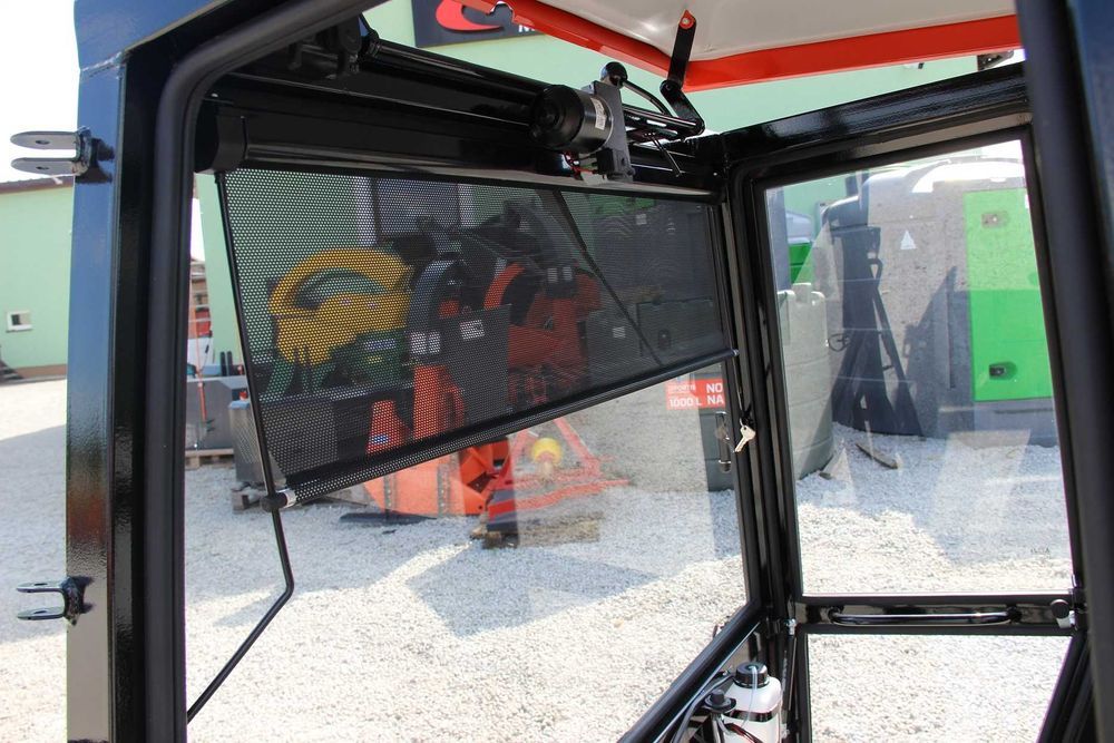 Kabina ursus bez błotników C 330 C-330 KOJA SMOLNIKI transport