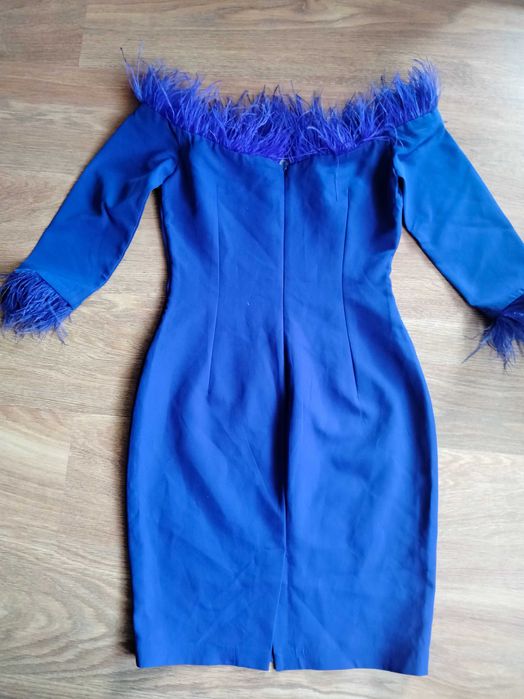 Elegancka sukienka z piórami Lost City r. S