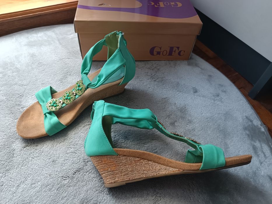 Buty damskie sandałki rozmiar 40 koturna zielone