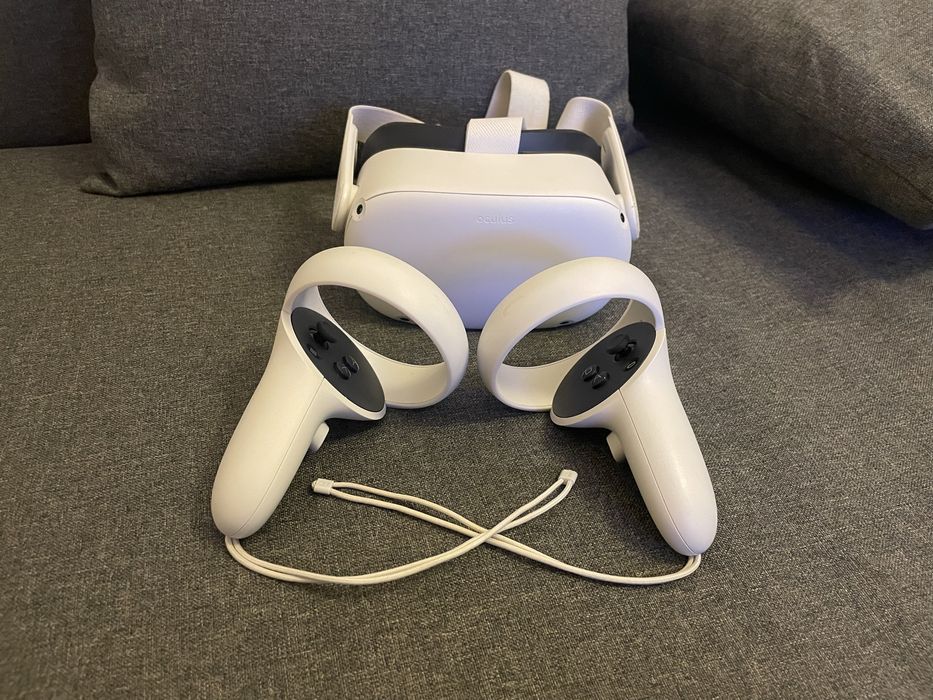 Óculos VR Meta Quest 2 - 64GB (Pouco Uso)