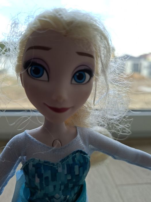 Lalka Elsa Kraina Lodu grająca