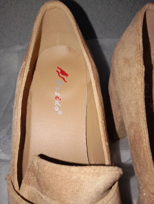 Buty damskie eleganckie mokasyny na obcasie 41