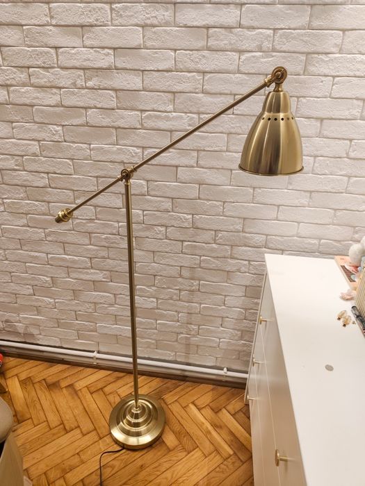 IKEA BAROMETER Lampa podłogowa do czytania kolor mosiądzu