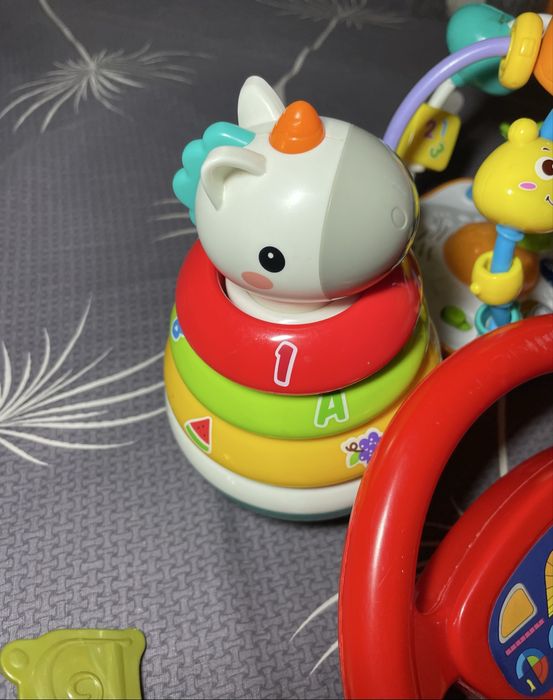 Набрр игрушек 6-18 месяцев