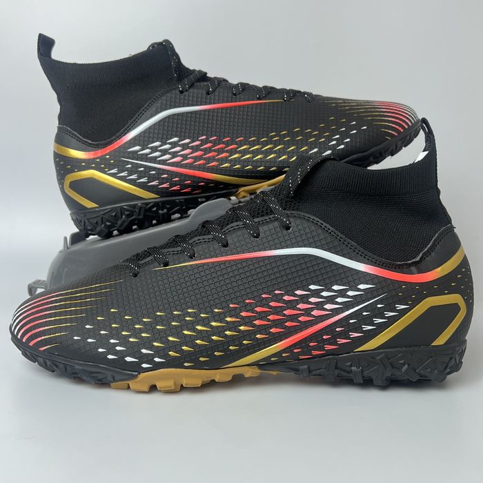 Сороконожки 33-46р Футзалки Бутси Сороконіжки Буци Бампи Копи Чорні