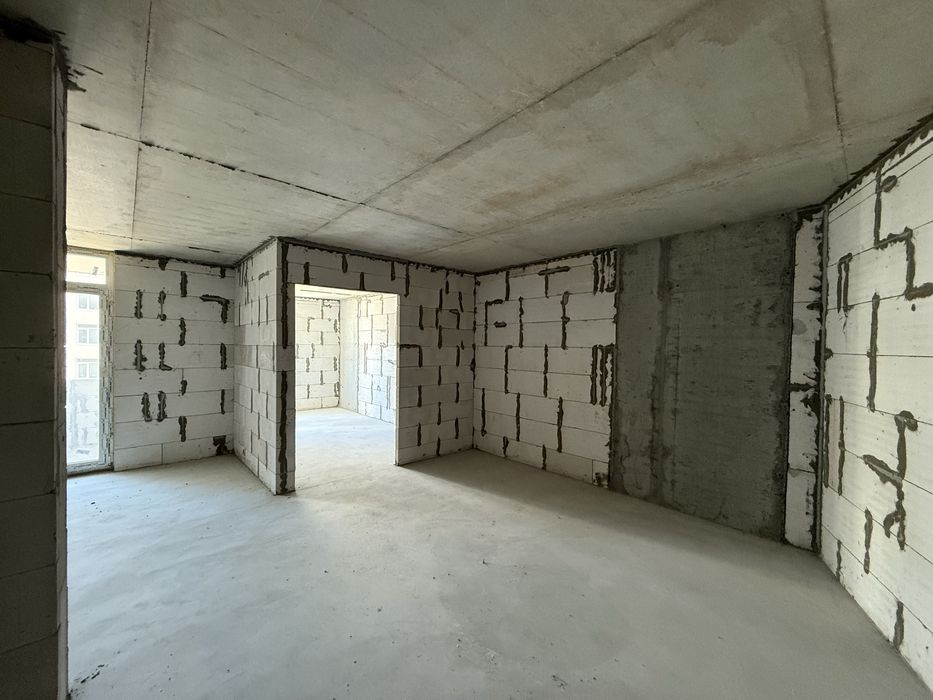 Продаж квартири в новвобудові вул. Смакули