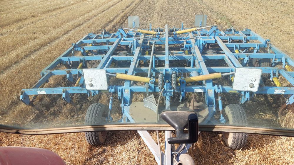 Case IH Magnum 315 New Holland T8