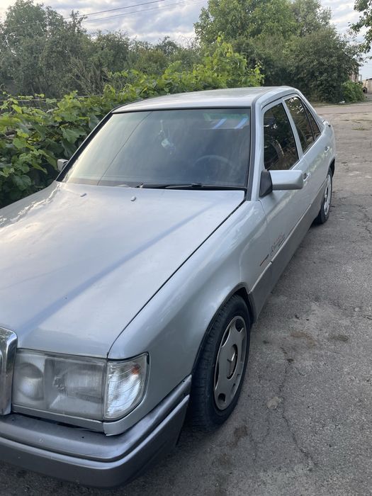 Мерседес 124