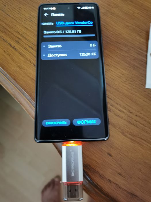 Продам usb накопитель 128g,2 в 1.MICRODRIVE.