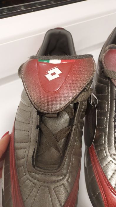 Buty piłkarskie lotto sportowe 38 halówki