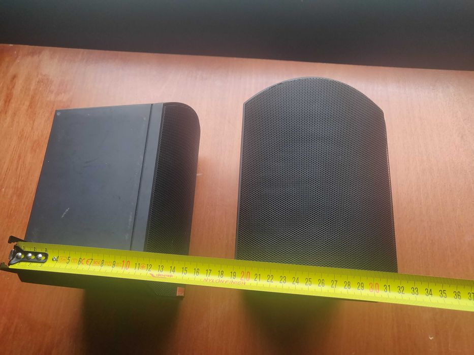 B&W Solid Columns439378330465740803
