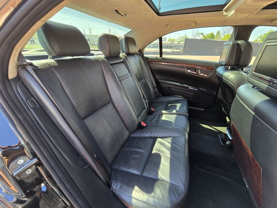 Продам свой Mercedes Benz w221 Long S500 5.5 идеальный