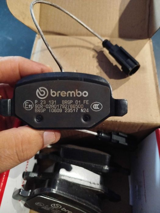 Pastilhas de travão Brembo novas