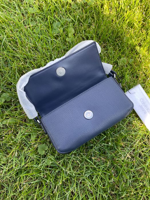 Новая сумка calvin klein (ck Minimal Monogram Crossbody Bag) с Америки