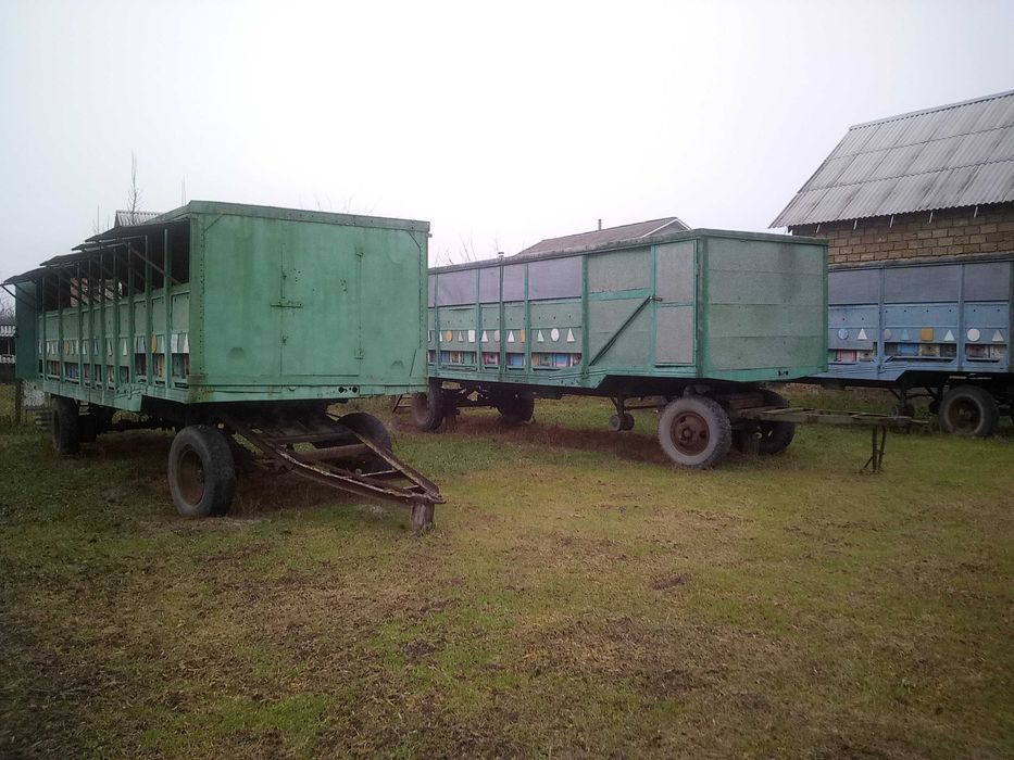 Бджолопавільйон,причіп для бджіл