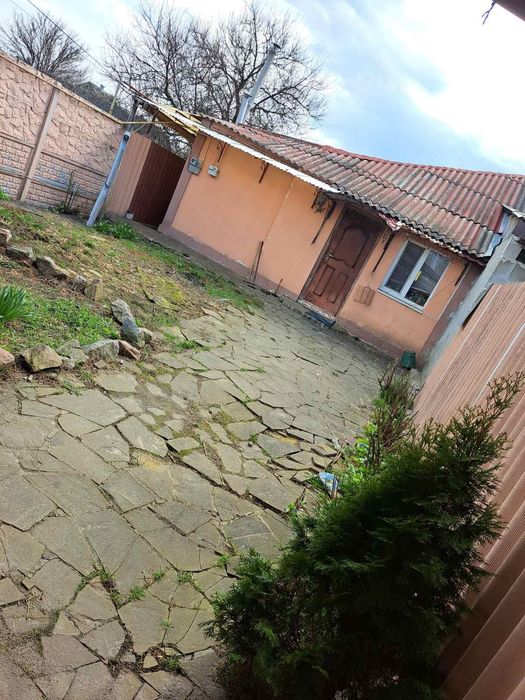 Будинок центр Золочів (Харківська обл.)