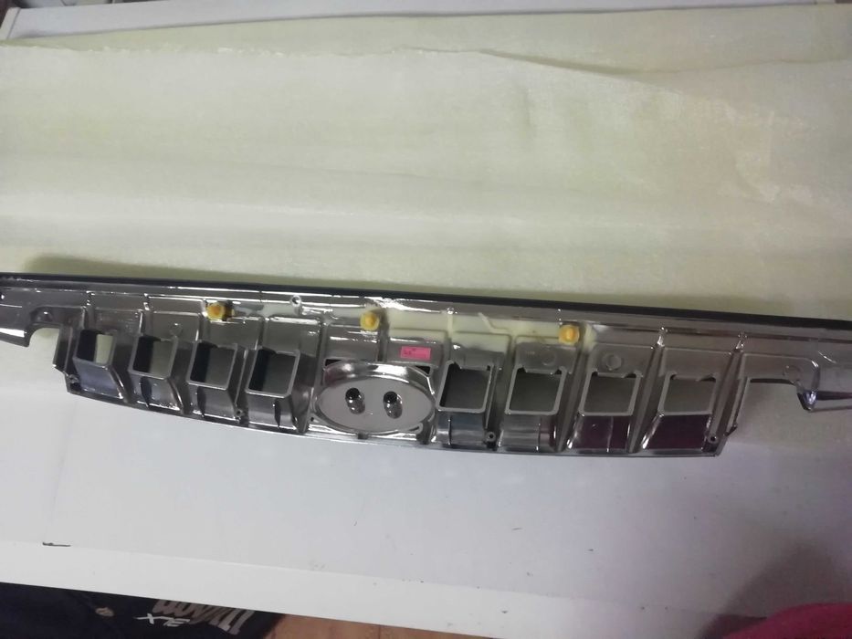 Grelha frontal Hyundai H1 - 02»