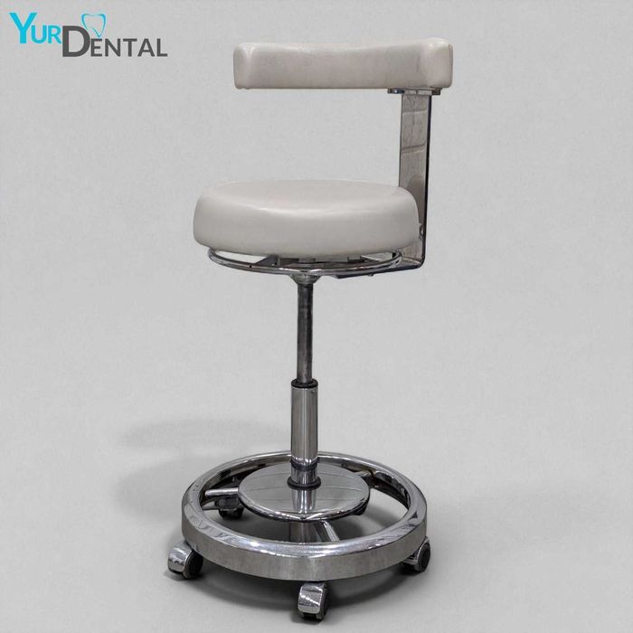 Стоматологічні стільці. Різні фото 6 штук.
