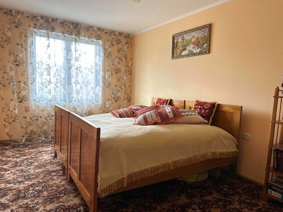 Продаж будинку в с. Нижнє Синєвидне