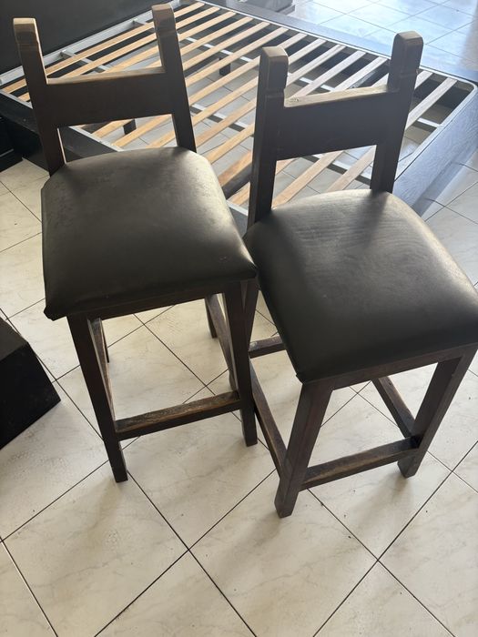 Bancos altos madeira (castanho)