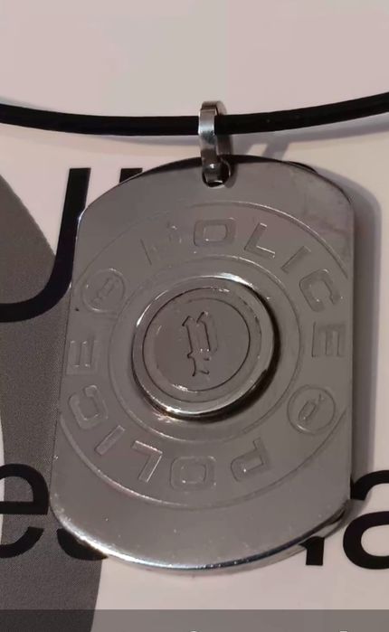 Artigos Police em aço