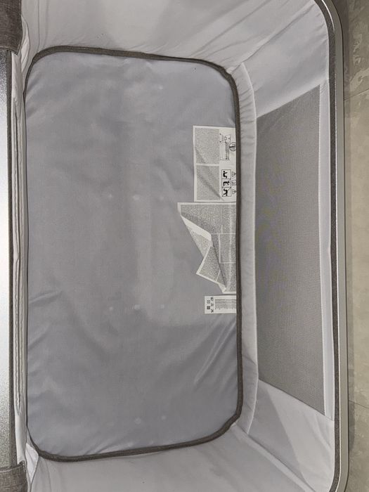 Продам приставне ліжечко Carrello Aria