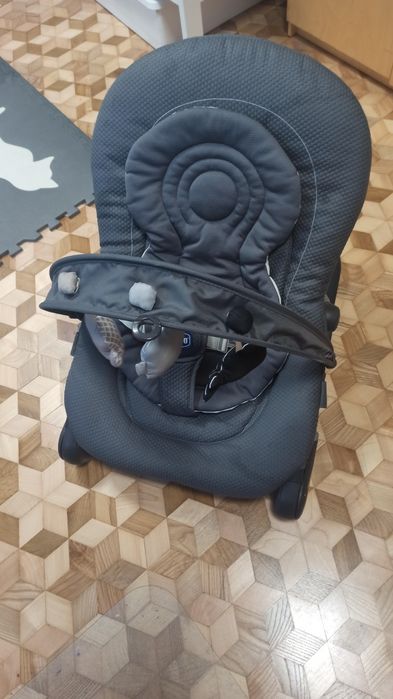 Bujaczek leżaczek Chicco Hoopla, z pałąkiem, regulacja