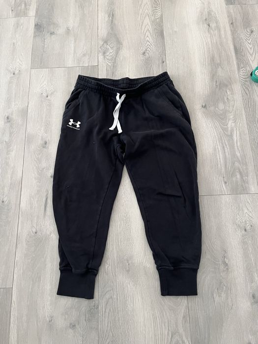 Spodnie damskie dresowe dresy under armour rozmiar L czarne