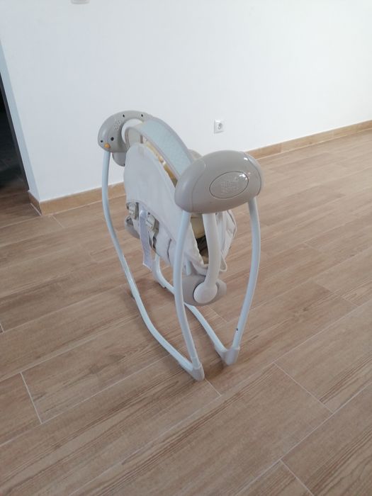 Espreguiçadeira de bebé elétrica Bright Starts