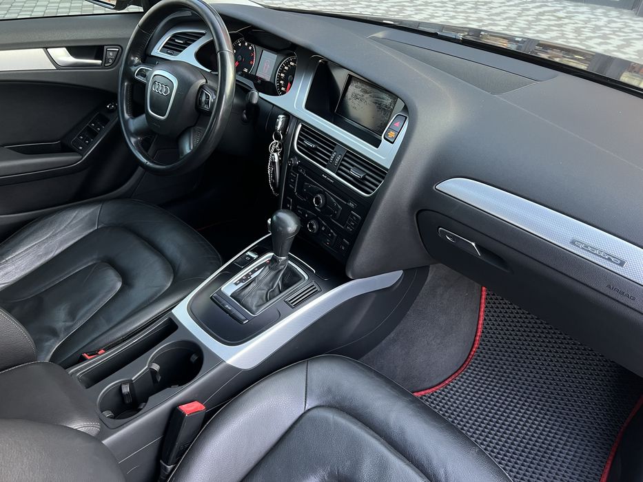 AUDI A4 B8 2011