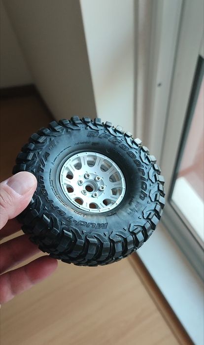 Jantes RC crawler/ scale com pneus