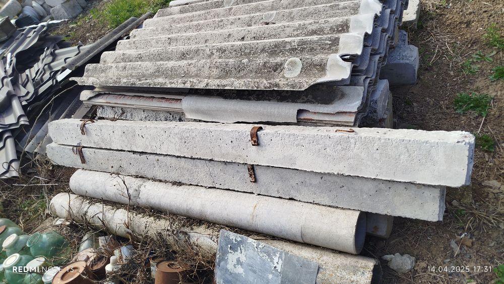 Продам бетонні стовпчики.