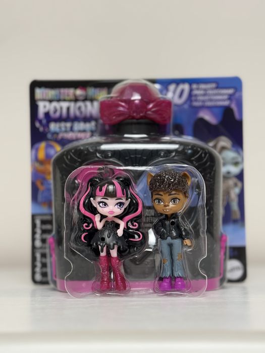 Монстер хай Дракулаура, Клод, Спектра, Твайла, Клео,Френкі,Гулія