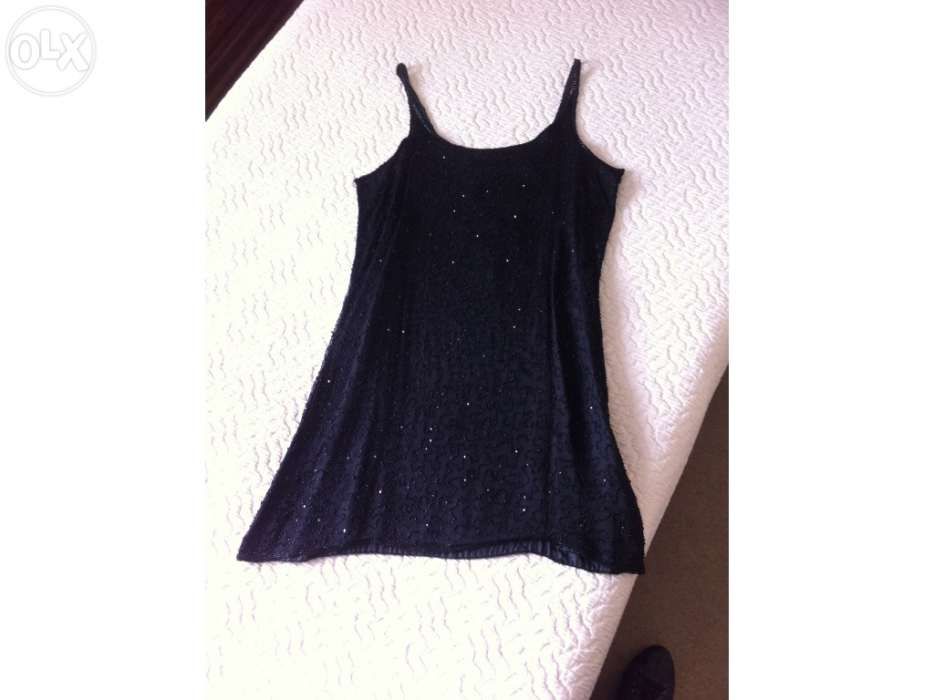 Vestido de cerimónia preto (usado uma vez)