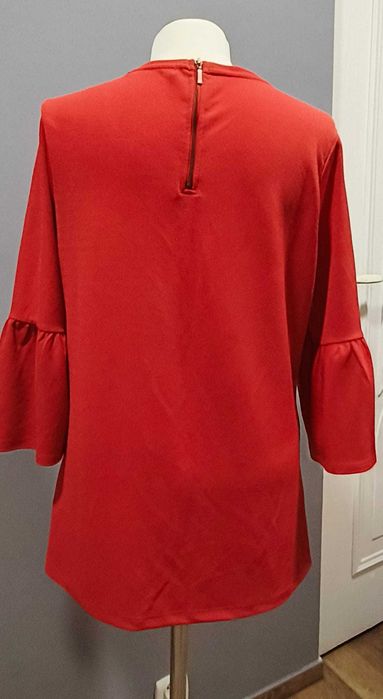 Elegancka bluzka z rękawem 3/4 i falbaną - r. XL