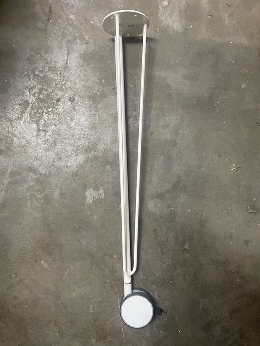 2 Pernas com rodízios IKEA (KRILLE)