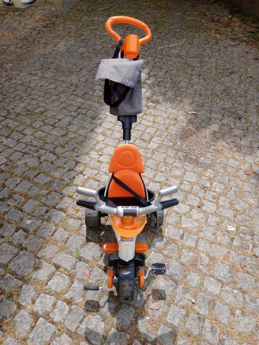 Triciclo para crianças