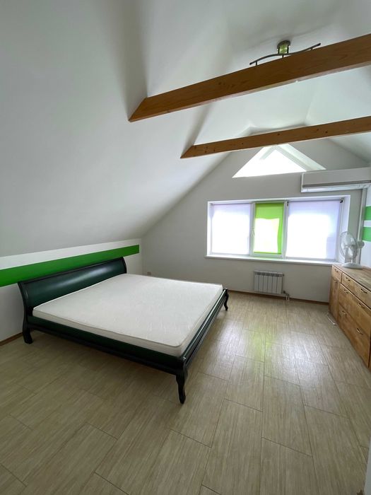 Будинок 450м2 біля печерської школи