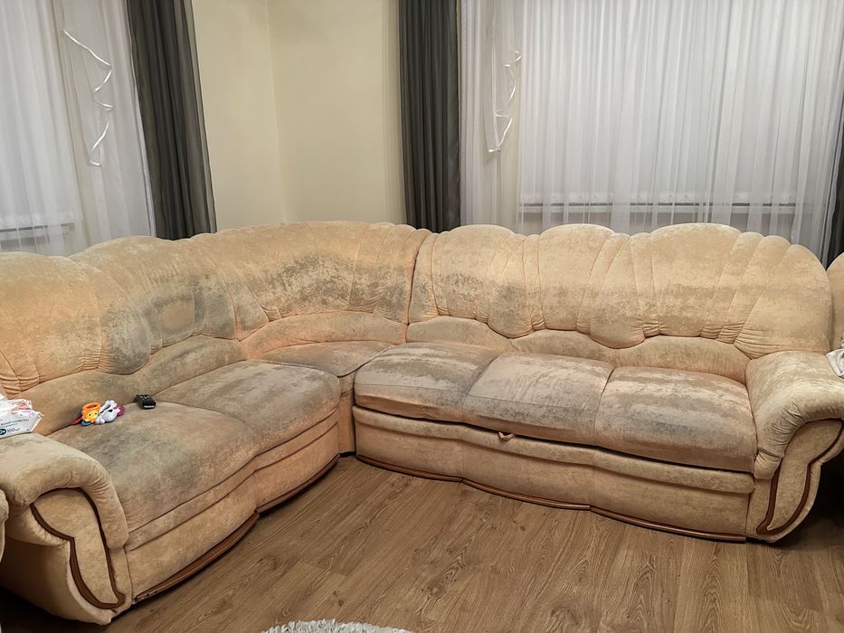 Куток,два крісла