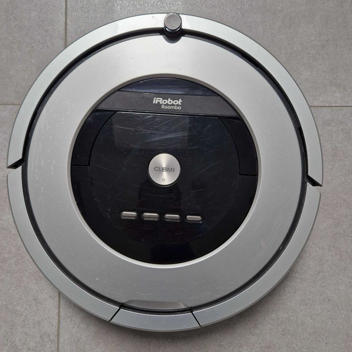 iRobot odkurzacz z ładowarką